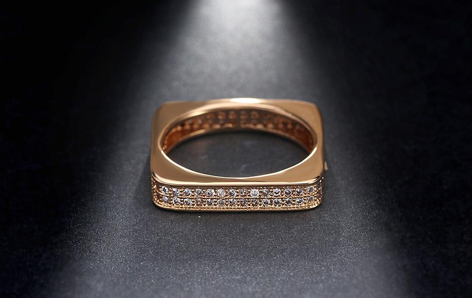 Elite Design Ring